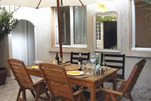 chambre-hote-MEV|table-terrasse